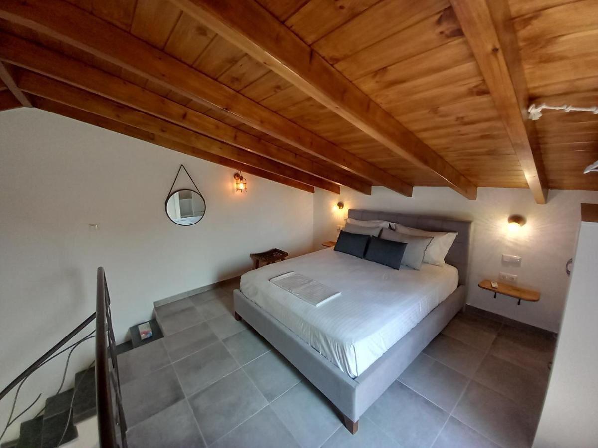 Stone House, Newly Built By The Sea Villa
